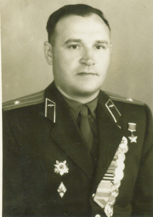 ИВАНОВ Сергей Макарович
